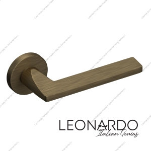 Дверная ручка Quattro 1860 бронза круглое основание